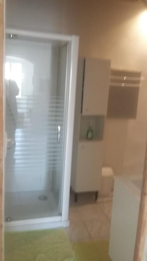 Appartement Dans Hameau Provencal アロッシュ エクステリア 写真